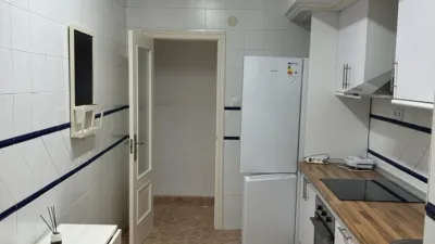 Piso en alquiler en Calle Doctor Ferran, Número 2, Oliveros-Altamira-Barrio Alto (Almería Capital) de 700 €<span>/mes</span>