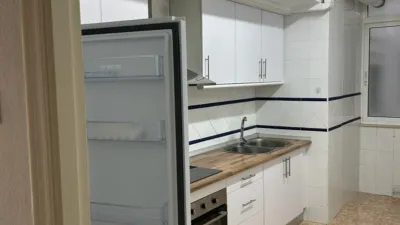 Piso en alquiler en Calle Doctor Ferran, Número 2, Oliveros-Altamira-Barrio Alto (Almería Capital) de 700 €<span>/mes</span>