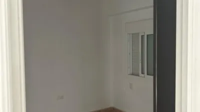 Piso en alquiler en Calle Doctor Ferran, Número 2, Oliveros-Altamira-Barrio Alto (Almería Capital) de 700 €<span>/mes</span>