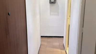 Piso en venta en Carrer de l'Alegria, cerca de Carrer de la Florida, La Florida (L'Hospitalet de Llobregat) de 189.900 €