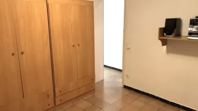 Piso en venta en Carrer de l'Alegria, cerca de Carrer de la Florida, La Florida (L'Hospitalet de Llobregat) de 189.900 €