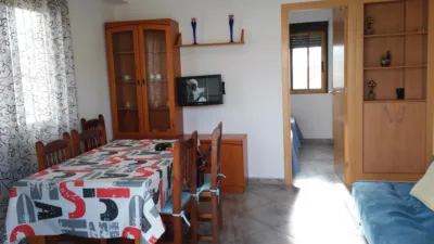 Apartment for rent in Calle del Islote de Alborán, 8, Platja d'Oliva (Oliva) of 400 €