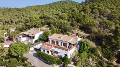 Chalet in Passatge de la Coma photo 2