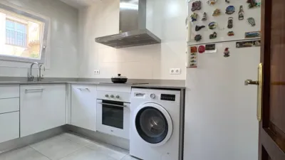 Apartment in Carrer de Santa Reparada photo 5