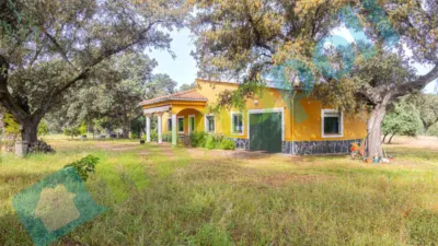 Chalet rústico en venta en Calle Diseminados El Corchito, Poblados Norte (Badajoz Capital) de 186.000 €
