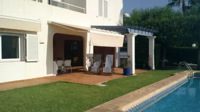 Chalet on Calle de La Coruña photo 5