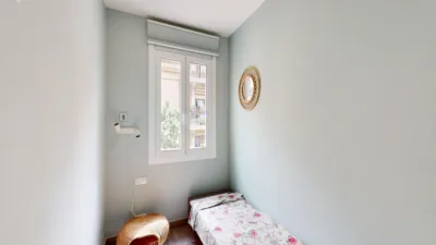 Piso en venta en Carrer de la Creu dels Molers, cerca de Carrer de Magalhäes, El Poble-sec (Distrito Sants-Montjuïc. Barcelona Capital) de 359.000 €