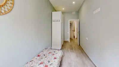 Piso en venta en Carrer de la Creu dels Molers, cerca de Carrer de Magalhäes, El Poble-sec (Distrito Sants-Montjuïc. Barcelona Capital) de 359.000 €