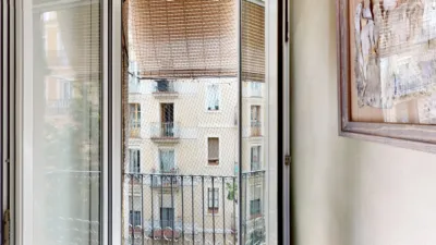Piso en venta en Carrer de la Creu dels Molers, cerca de Carrer de Magalhäes, El Poble-sec (Distrito Sants-Montjuïc. Barcelona Capital) de 359.000 €