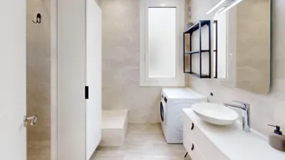 Piso en venta en Carrer de la Creu dels Molers, cerca de Carrer de Magalhäes, El Poble-sec (Distrito Sants-Montjuïc. Barcelona Capital) de 359.000 €