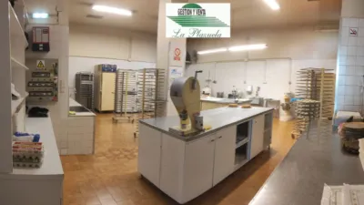 Local comercial en venta en Calle de Leonardo Rucabado, Brazomar (Castro Urdiales) de 310.000 €