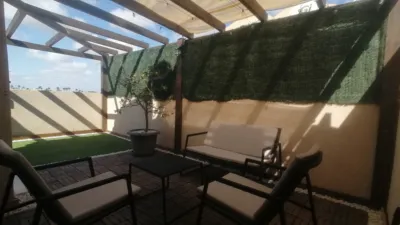 Chalet adosado en alquiler en Carrer Creta, 74, Gran Alacant (Santa Pola) de 1.100 €<span>/mes</span>