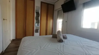 Chalet adosado en alquiler en Carrer Creta, 74, Gran Alacant (Santa Pola) de 1.100 €<span>/mes</span>