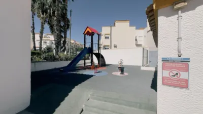 Semi-detached chalet on Avenida de Escandinavia, 1 photo 39