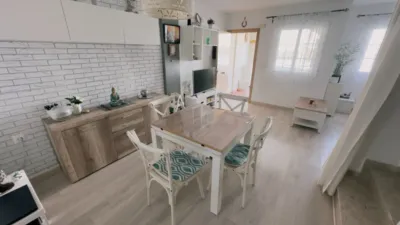 Semi-detached chalet on Avenida de Escandinavia, 1 photo 11