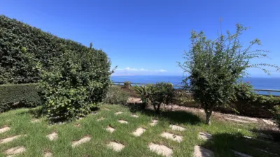 Semi-detached house on Avinguda Escandinàvia, 1 photo 24