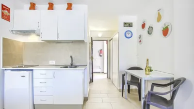 Studio on Avenida Santiago Puig photo 2