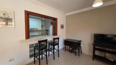 Apartment on Oregon Street photo 5