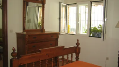 Piso en alquiler en Calle Sicilia, Zaidín-Vergeles (Distrito Zaidín. Granada Capital) de 900 €<span>/mes</span>