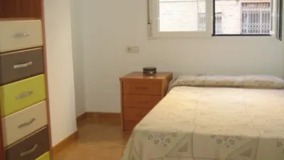 Piso en alquiler en Calle Sicilia, Zaidín-Vergeles (Distrito Zaidín. Granada Capital) de 900 €<span>/mes</span>
