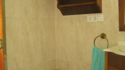 Piso en alquiler en Calle Sicilia, Zaidín-Vergeles (Distrito Zaidín. Granada Capital) de 900 €<span>/mes</span>