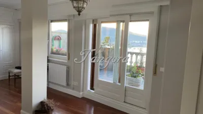 Penthouse on Calle de Caridad photo 34