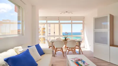 Apartamento en venta en Avenida de Alay, Puerto Marina (Distrito Benalmádena Costa. Benalmádena) de 420.000 €