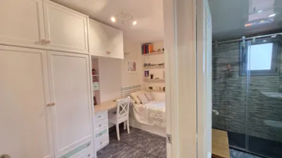 Piso en venta en Carrer del Molí, cerca de Carrer de la Verge de la Mercè, Esplugues de Llobregat de 370.000 €