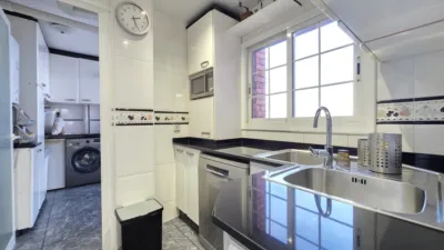 Piso en venta en Carrer del Molí, cerca de Carrer de la Verge de la Mercè, Esplugues de Llobregat de 370.000 €
