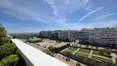 Ático en venta en Calle Vaporetto, Torrero-La Paz-Parque Venecia (Zaragoza Capital) de 475.000 €