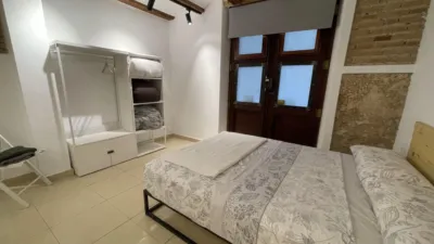 Flat on Calle del Rey Don Jaime photo 3