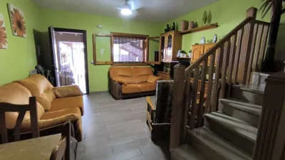 House on Calle del Pintor Pablo Uranga photo 6