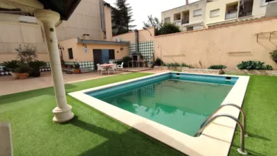 Casa en venta en Carrer de Segimon Tomeu - Más