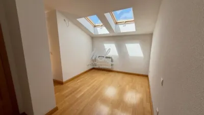 Dúplex en venta en Avenida de Madrid, San Antón (Distrito Zona Nueva. Toledo Capital) de 319.900 €