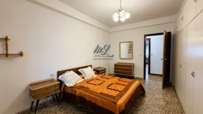 Piso en alquiler en Calle de Burdeos, Palomarejos (Distrito Zona Nueva. Toledo Capital) de 320 €<span>/mes</span>