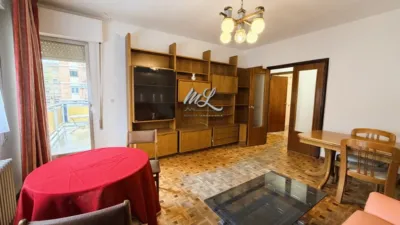 Piso en alquiler en Calle de Burdeos, Palomarejos (Distrito Zona Nueva. Toledo Capital) de 320 €<span>/mes</span>