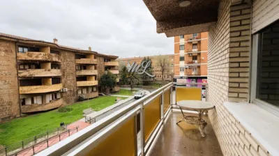 Piso en alquiler en Calle de Burdeos, Palomarejos (Distrito Zona Nueva. Toledo Capital) de 320 €<span>/mes</span>