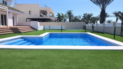Detached house on Calle de la Gaviota photo 2