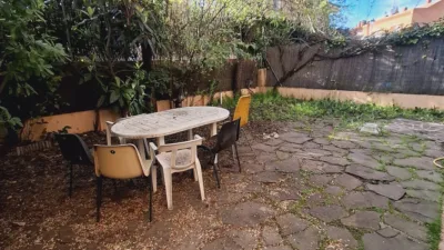 Semi-detached house on Calle de San Babilés photo 3