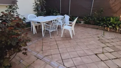 Semi-detached house on Calle de Carlos III photo 3