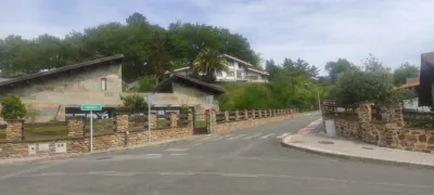 Casa pareada en Barrio de Garondo photo 2