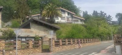 Casa pareada en Barrio de Garondo photo 3