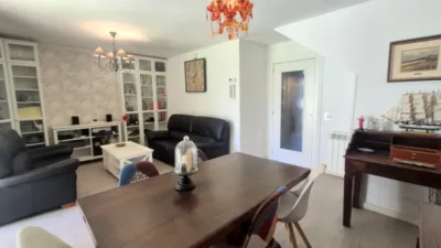 Duplex in Sector III photo 5