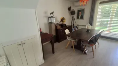 Duplex in Sector III photo 6