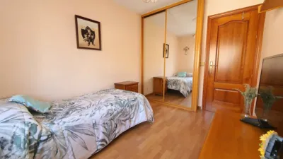 Semi-detached house in Sector III photo 13