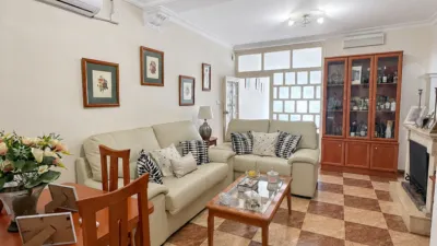 House in Centre photo 16