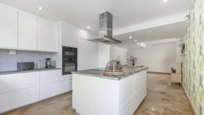 Apartment on Sierra de Cazorla Street, 1 photo 11