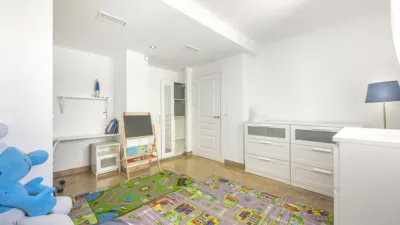 Apartment on Sierra de Cazorla Street, 1 photo 25