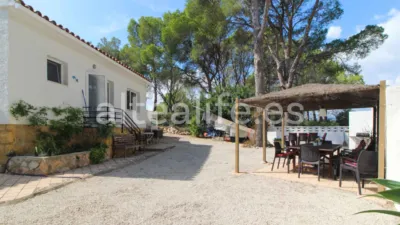 Rustic house on Carretera Callosa D´En Sarria street photo 40