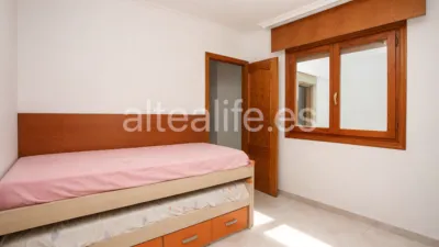 Apartment on Carrer de Miguel Hernández photo 43